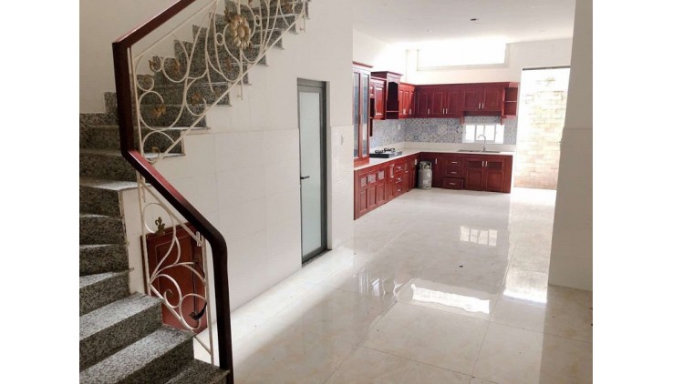 Bán nhà HXH Thành Thái, P12, Q10, 60m2, 4 tầng, 4PN, chỉ nhỉnh 11 tỷ