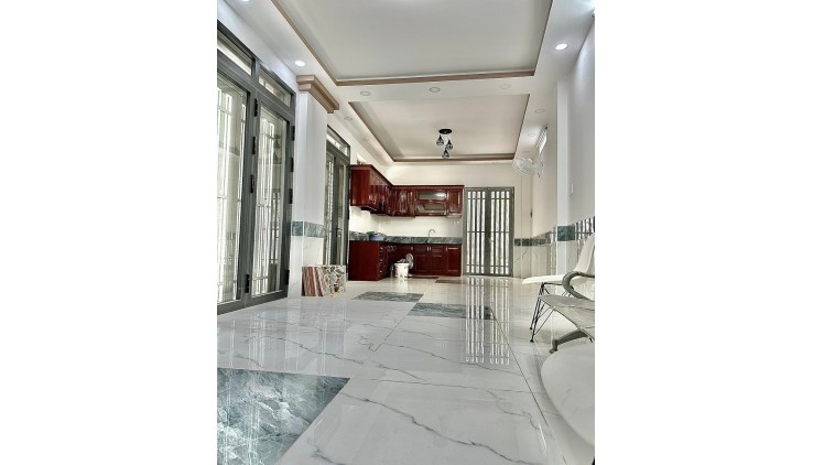 Bán nhà HXH Thích Quảng Đức, P5, Phú Nhuận, 70m2, 5 tầng, ngang 14,5m