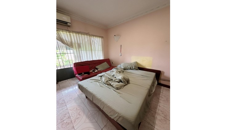 Bán biệt thự Cộng Hoà, P4, Tân Bình, 231m2, 3 tầng, ngang 7,6m, đẹp tuyệt