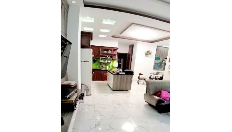 Bán CHDV mặt tiền KD đường Văn Chung, P13, Tân Bình, 124m2, 6 tầng, thang máy