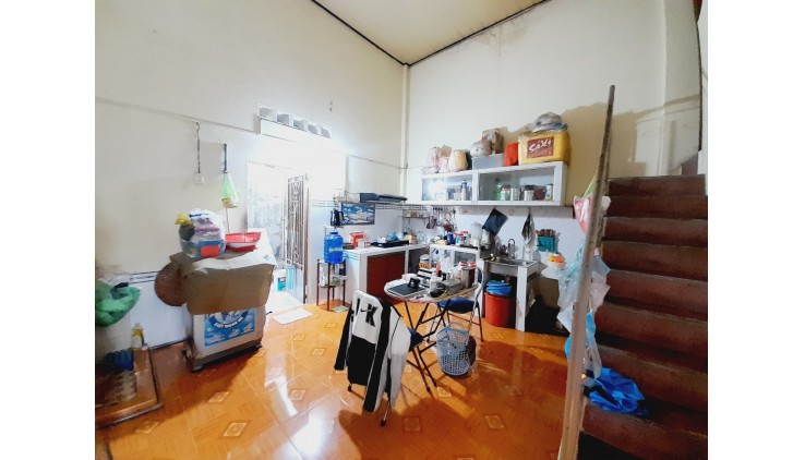Nhà ngộp. Linh Xuân, TP. Thủ Đức. 125m2, 7.5 tỷ.