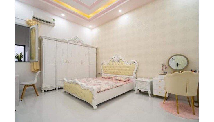 Bán gấp mặt tiền thương mại, nhà cấp bốn, ngang 5m, Phường Tân Chánh Hiệp, Quận 12