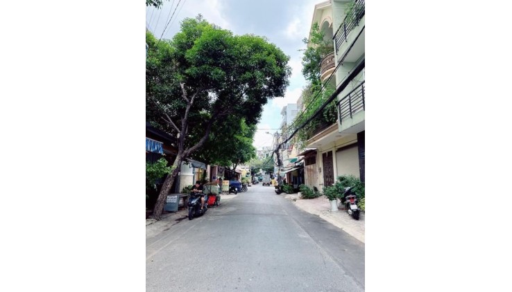 Bán tòa nhà 6 Tầng, đường Tân Mỹ - Trần Xuân Soạn, 8.5x16m - 24 PN, HĐT 70Tr, 16.9 tỷ.