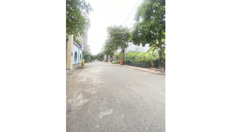 NGỘP BANK GẤP, TRƯỜNG THỌ, THỦ ĐỨC, DTSD 72M2, 2T, HĐT 7TR/T, GIÁ CHỈ 2.8 TY.