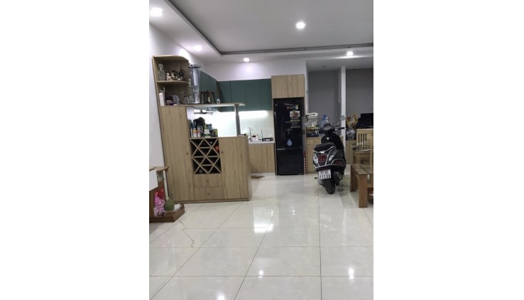 NGỘP BANK GẤP, TRƯỜNG THỌ, THỦ ĐỨC, DTSD 72M2, 2T, HĐT 7TR/T, GIÁ CHỈ 2.8 TY.