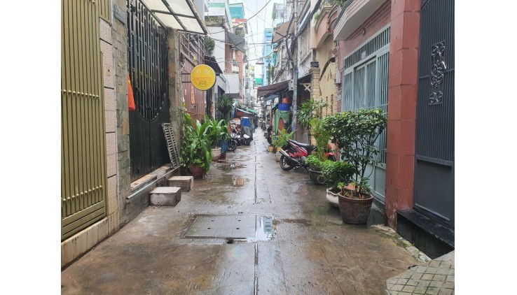 Cho thuê nhà nguyên căn hẻm ba gác 2 xẹt đường Nguyễn Thiện Thuật Q.3 105m2 giá 14,5 tr/tháng