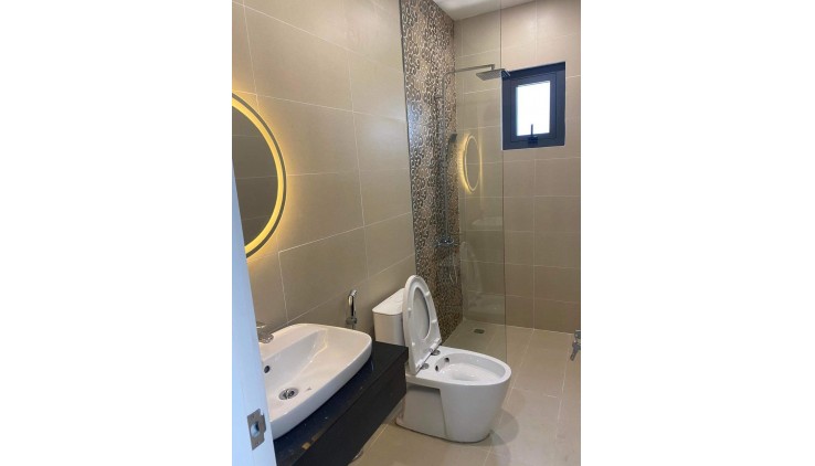 Nhà nguyên căn hẻm xe hơi đường Tân Trang, Phường 9, Tân Bình. Vị trí thuận lợi gần trung tâm!