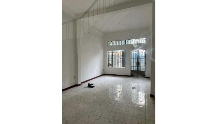 Cho thuê nhà nguyên căn mặt tiền đường Phạm Phú Thứ, Phường 11, Tân Bình
