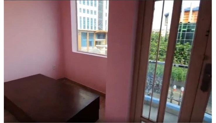 Cho thuê nhà nguyên căn mặt tiền đường Nguyễn Thái Bình, Phường 4, Tân Bình