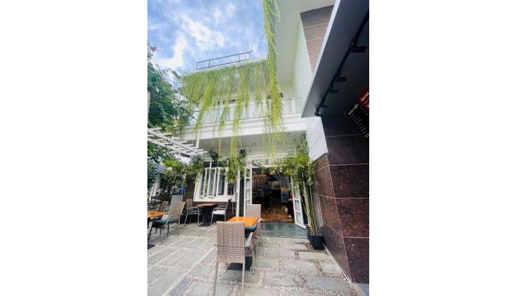 Nhà góc 2 mặt tiền Phạm Ngọc Thảo, Quận Tân Phú, DT 18m x20m, 1 trệt 2 lầu