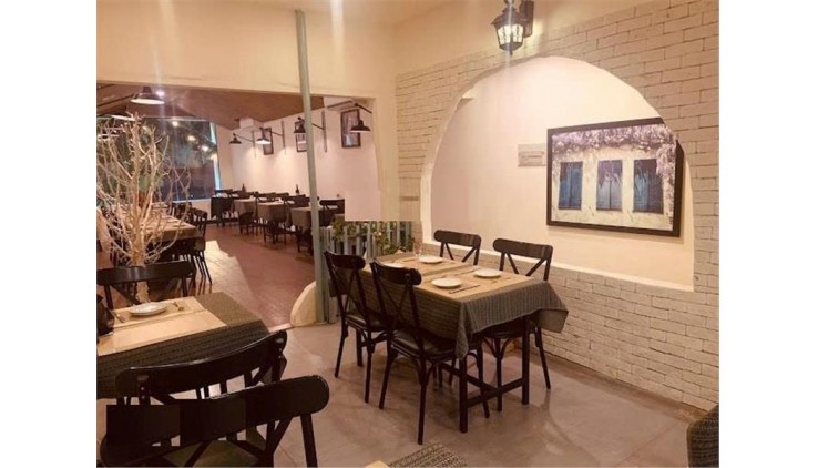 Cho thuê nhà nguyên căn MT đường Phan Xích Long, Phú Nhuận