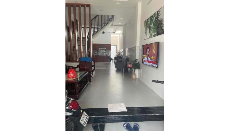 Cho thuê nhà nguyên căn hẻm xe hơi Lê Trọng Tấn, Quận Tân Phú