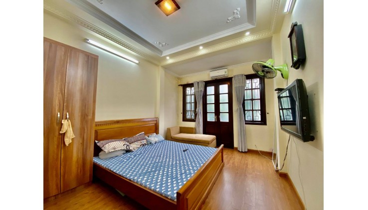 Nhà mặt tiền 97m2  Phạm Văn Đồng  Gò Vấp  20 tỷ giảm còn 16 tỷ.