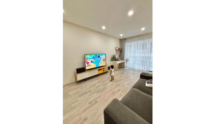 Cho thuê nhà hẻm xe hơi đường Đặng Văn Ngữ, Phú Nhuận