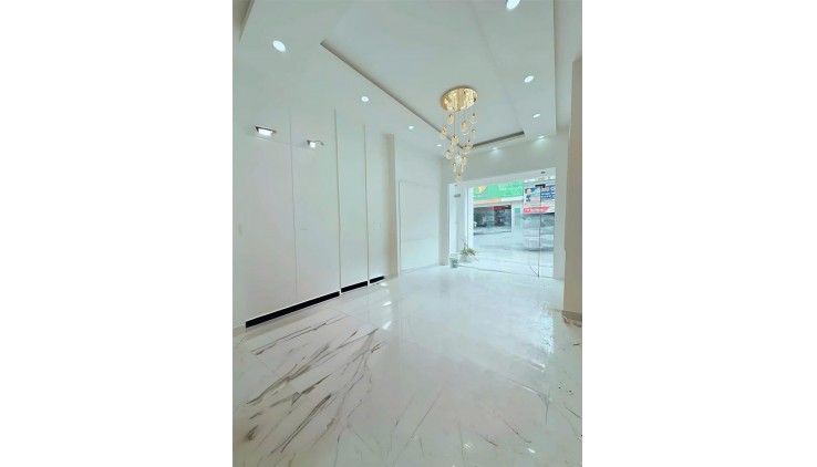 Nhà mặt tiền đường Thích Quảng Đức, Phú Nhuận, DT 4m x 16m, 4 lầu, 4PN 5WC