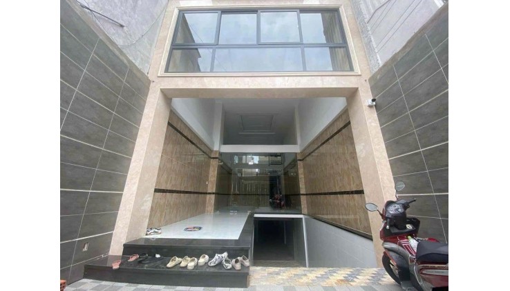 Cho thuê mặt bằng đẹp mặt tiền đường Trần Hữu Trang, Phú Nhuận