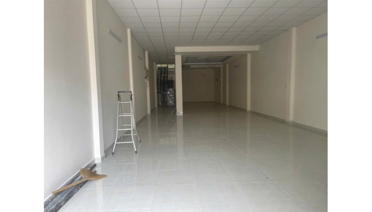 Mặt bằng kinh doanh tại Tân Kỳ Tân Quý, Quận Tân Phú, DT 7m x 30m