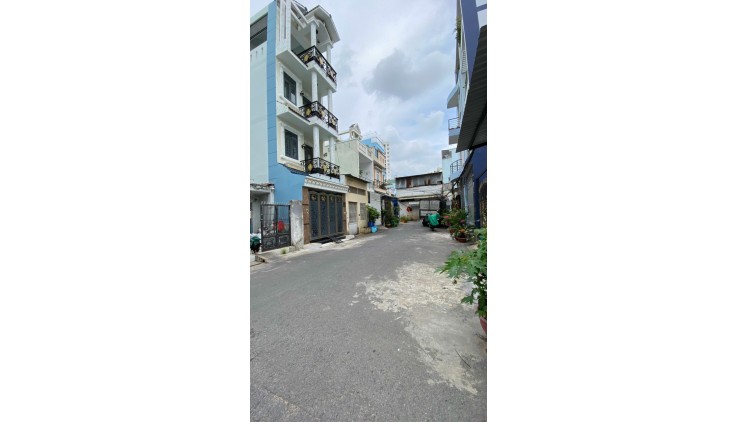 Bán nhà  đẹp VTKD 10M thông giáp Tân Phú 4 x 18-4 tầng chỉ 6,9 tỷ TL