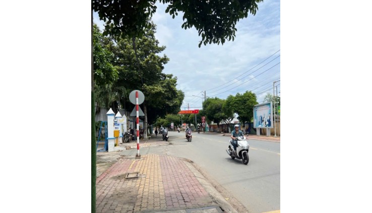 BÁN GẤP ĐẤT ĐƯỜNG 10. LINH TRUNG. TP THỦ ĐỨC.379M2, VUÔNG VỨC NGANG 11M DỄ THIẾT KẾ ĐẶC BIỆT CHDV TUYỆT VỜI. 27.5 TỶ.