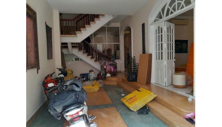 Cho thuê nhà nguyên căn mặt tiền đường Lam Sơn, Quận Tân Bình