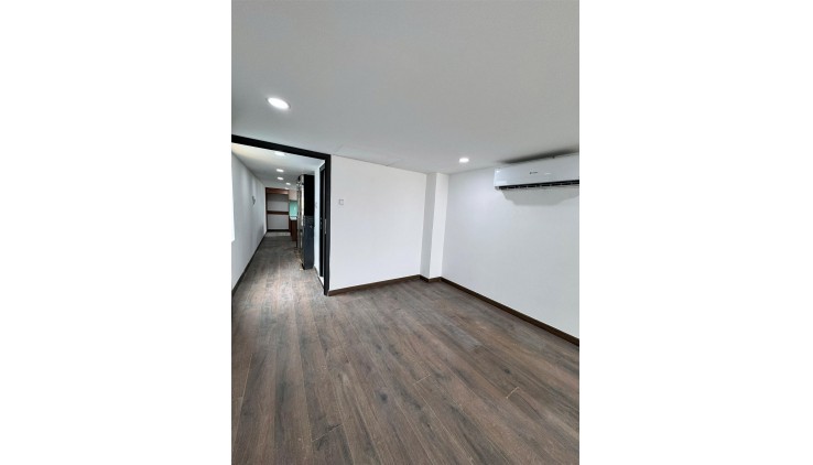 Nhà nguyên căn mặt tiền 2 mặt đường Hoàng Văn Thụ, Phường 9, Phú Nhuận