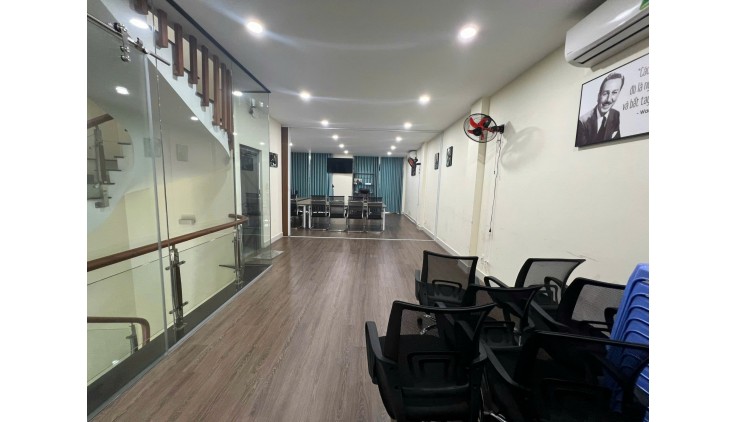 CHO THUÊ LẠI NHÀ FULL NỘI THẤT KD MẶT TIỀN KDC VẠN PHÚC, HIỆP BÌNH PHƯỚC