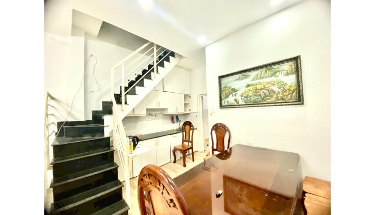Hàng Thơm nhà Lô Tư Gò Xoài ngay chợ Gò Xoài hẻm 6m thông sát mặt tiền 48m2 ,2 Tầng 4 tỷ
