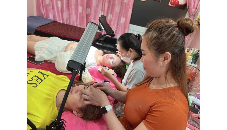 CHÍNH CHỦ CẦN SANG NHƯỢNG TIỆM MI - GỘI ĐẦU - WAX - SANG CẢ TIỆM, KHÔNG SANG LẺ