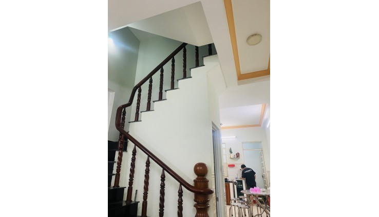 Nhà 3 tầng BTCT gần Bến xe miền tây Bình Tân 64m2 chỉ 5 tỷ 50
