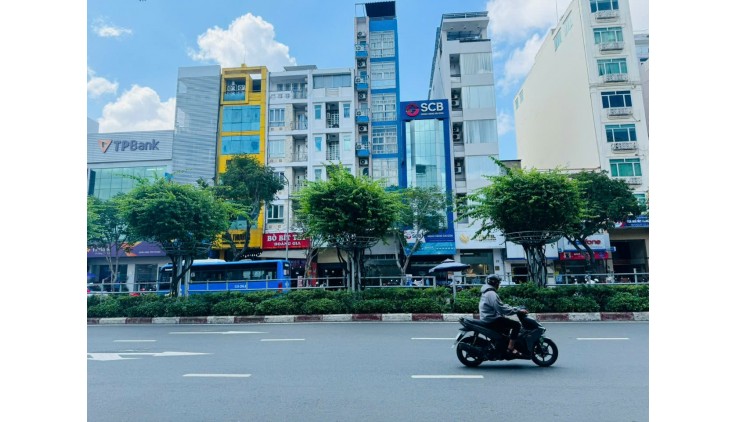 VỊ TRÍ VIP ĐƯỜNG HOÀNG DIỆU QUẬN 4 - TÒA NHÀ VĂN PHÒNG 8 TẦNG CẦN BÁN