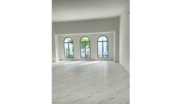 Nhà mặt tiền 5x20, 1 hầm 1 trệt 4 lầu có thang máy, đường Nguyễn Thị Nhỏ, Phường 9, Tân Bình