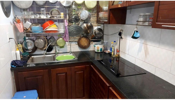 Chính Chủ Cần Bán Nhanh Căn Hộ Đẹp Gía Rẻ Tại Đường Võ Công Tồn, P Tân Quý, Tân Phú, HCM