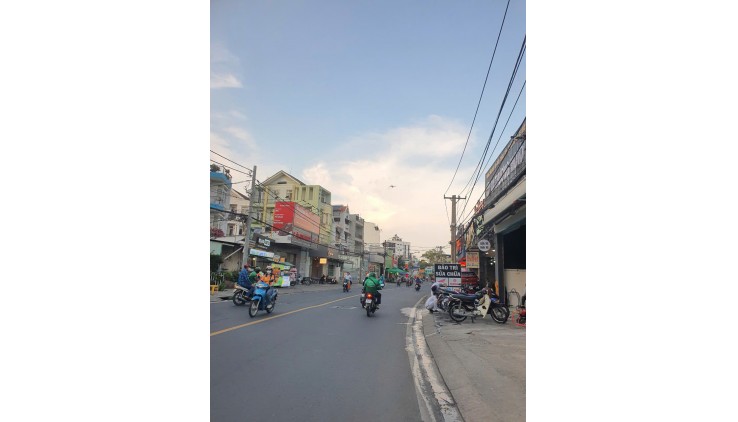 BÁN GẤP 3 CĂN GÓC 2MT VÕ VĂN NGÂN. NGAY NHÀ VĂN HÓA THỦ ĐỨC ĐANG CHU THU NHẬP KHỦNG GÀN 200TR/TH. BÁN 70 TỶ