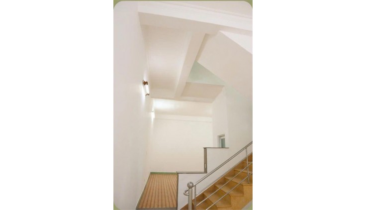 Nhà nguyên căn hẻm xe hơi đường Cửu Long, Phường 2, Tân Bình