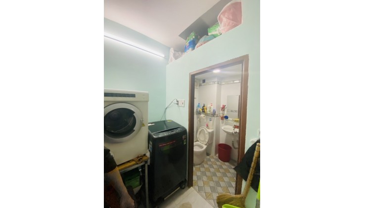 Sát Kinh Dương Vương Bình Tân 60m2 4 PN chỉ 4 tỷ 1.