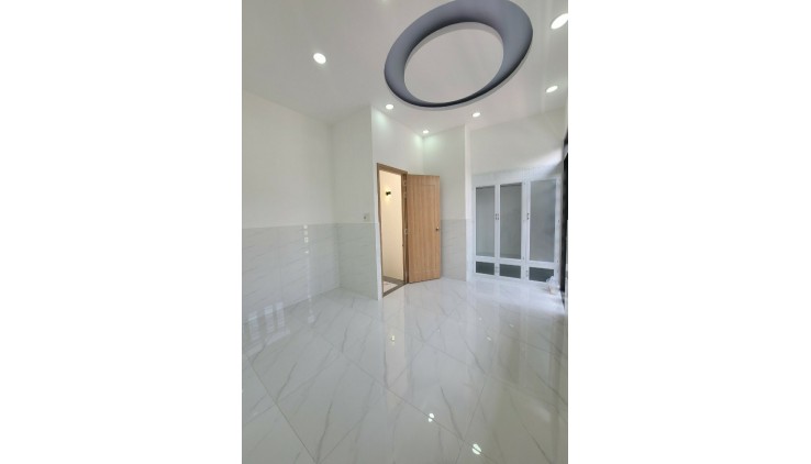 Chủ bán nhà đi tu Phạm Văn Chiêu, Gò Vấp, 5x10, lô góc, 2 tầng, 2pn, NHỈNH 2 TỶ