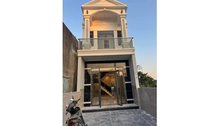 Bán Nhà Chính Chủ 1Trệt 2Lầu Sổ Riêng Duy Nhất Tại Tân Uyên