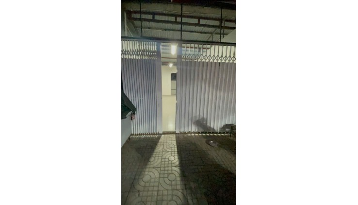 Cần Cho Thuê Căn kinh doanh Mặt tiền Nguyễn Văn Linh Quận 7