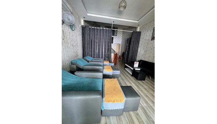 CẦN SANG NHƯỢNG NHÀ HÀNG + QUÁN CAFE  khu vực Tân Bình (khu văn phòng đông đúc), Hồ Chí Minh