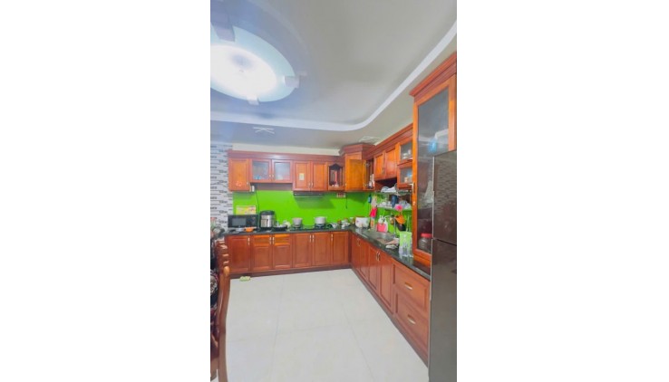 CHỈ HƠN 7 TỶ CÓ NHÀ 3 TẦNG,MỚI ĐẸP. OTO NÉ, TIỆN ÍCH BAO VÂY TT TRƯỜNG THỌ.