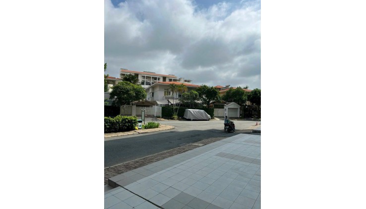 Phú Mỹ Hưng  bán Shop 447m2, 58 tỷ, có hợp đồng thuê sẵn. Nhận thông tin chi tiết 0901323786