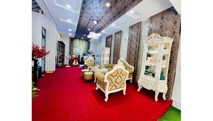 Cho thuê mặt bằng mặt tiền đường Hoa Cau, Phú Nhuận