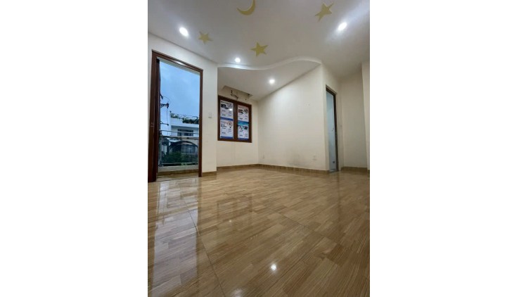 BÁN NHÀ ĐẸP THỦ ĐỨC, ĐƯỜNG ĐÌNH PHONG PHÚ, CHỈ 6, 7 TỶ