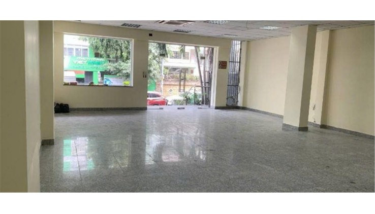 Nhà mặt tiền đường Hoa Lan, Phú Nhuận, DT 8 x18, 1 hầm 1 trệt 4 lầu, sân thượng.