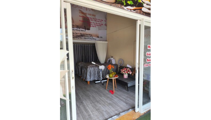 Sang quán cơm gà Mặt tiền đường Phạm Thế Hiển, F3, Quận 8, TP. HCM