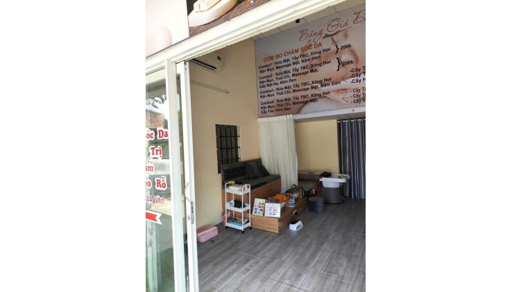 Sang quán cơm gà Mặt tiền đường Phạm Thế Hiển, F3, Quận 8, TP. HCM