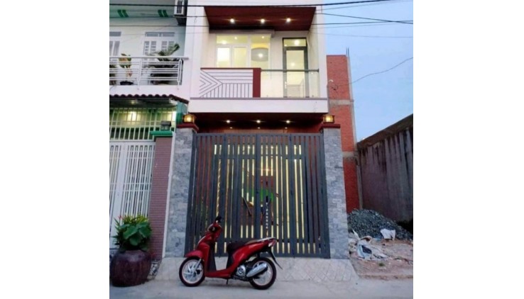 NHÀ GẦN QUỐC LỘ 50, GẦN CHỢ PHÚ LẠC, PHONG PHÚ BÌNH CHÁNH, NHÀ ĐẸP TÌM CHỦ
