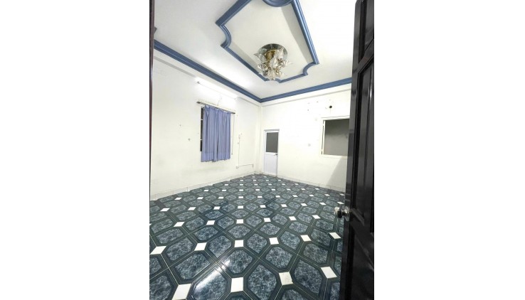 Nhà nguyên căn 7PN, 8WC, hẻm xe hơi Huỳnh Văn Bánh, Phú Nhuận - Cho thuê làm CHDV