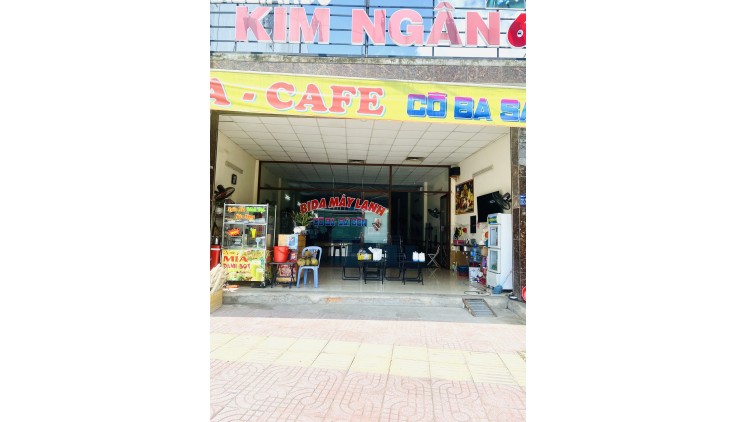 SANG QUÁN CAFE BIDA TẠI HÓC MÔN - HCM Sang giá rẻ bằng giá thanh lý đồ củ, quán có nhiều đồ có giá trị.