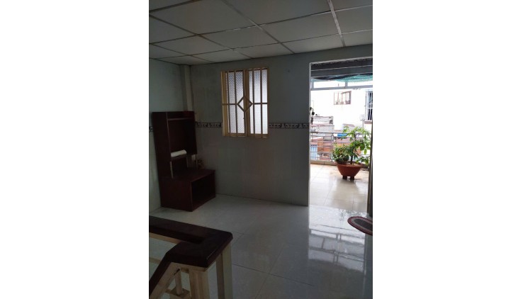 CHO THUÊ NHÀ MỚI SƠN SỬA GIÁ RẺ TRUNG TÂM ĐƯỜNG SỐ 11, PHƯỜNG 4, QUẬN 4, HCM